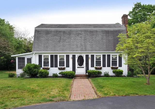 Homes for sale in Marshfield, MA | 643 Careswell Street, Marshfield, MA 02050 | MLS# 73523116