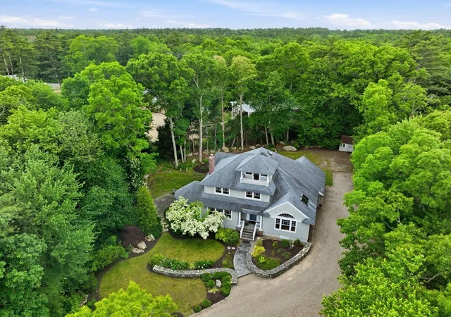 2nd image of 72 Indian Cove Rd, Marion, MA 02738 | MLS# 73537170