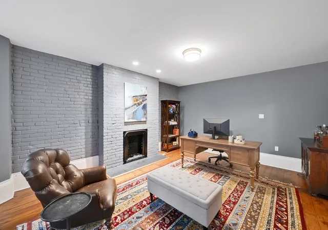 4th image of 27 Mattoon Street, Springfield, MA 01105 | MLS# 73526621