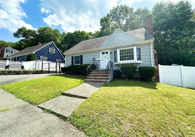 2nd image of 15 Cannon Rock Road, Lynn, MA 01904 | MLS# 73563649
