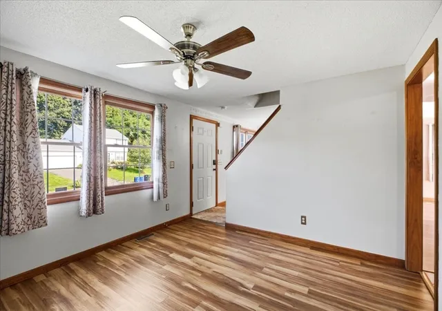5th image of 18 Scott Hollow Dr, Holyoke, MA 01040 | MLS# 73562349