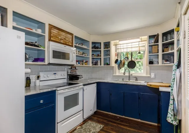 Photo 3 of Single family home for sale at 280 Prospect St, Leominster, MA 01453 | MLS# 73559419 | Listing updated on 2026-08-25