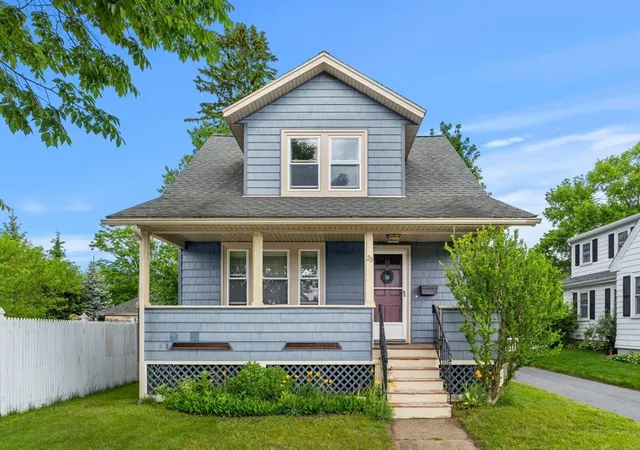 Photo 2 of Sale Pending at 29 Newcastle Rd, Peabody, MA 01960 | MLS# 73556213 | Listing updated on 2026-08-19
