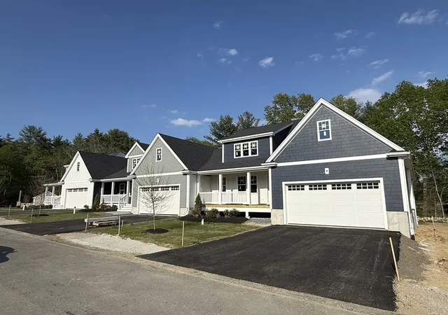 Photo 1 of Condo for sale at 3 Harlow Brk Way #3, Duxbury, MA 02332 | MLS# 73558811 | Listing updated on 2026-08-08