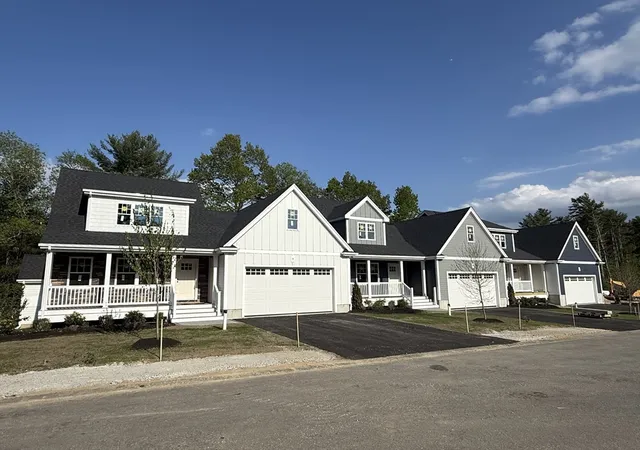 Photo 2 of Condo for sale at 3 Harlow Brk Way #3, Duxbury, MA 02332 | MLS# 73558811 | Listing updated on 2026-08-08