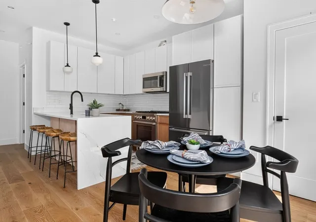 2nd image of 37 Kingston St #R, Somerville, MA 02144 | MLS# 73538513