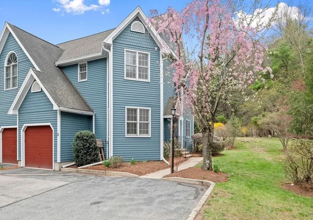 Homes for sale in Hopkinton, MA | 31 Forest Lane #31, Hopkinton, MA 01748 | MLS# 73505198
