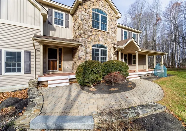 Photo 3 of Mansion for sale at 837 Mount Elam Rd, Fitchburg, MA 01420 | MLS# 73457392 | Listing updated on 2025-12-27