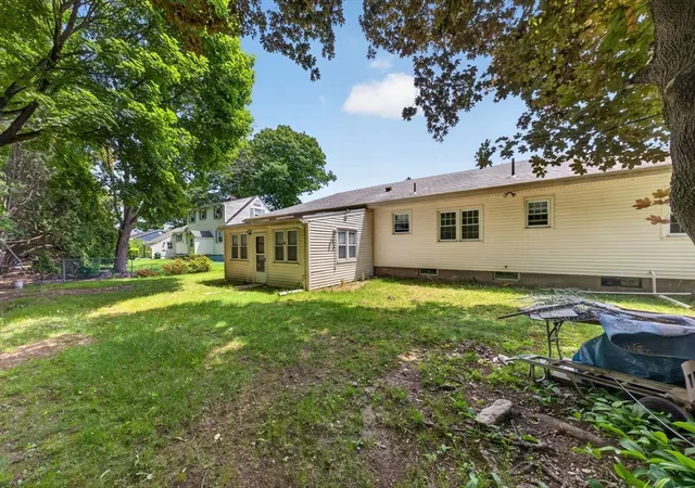 4th image of 41 Rockland St, Brockton, MA 02301 | MLS# 73541797