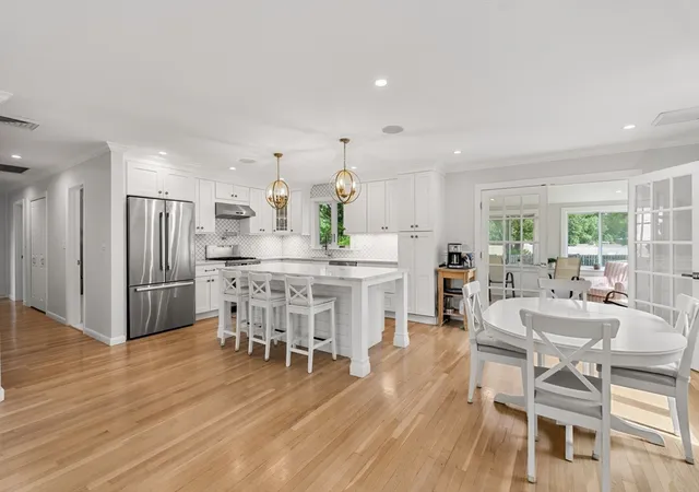 4th image of 20 Parsons Dr, Swampscott, MA 01907 | MLS# 73559079