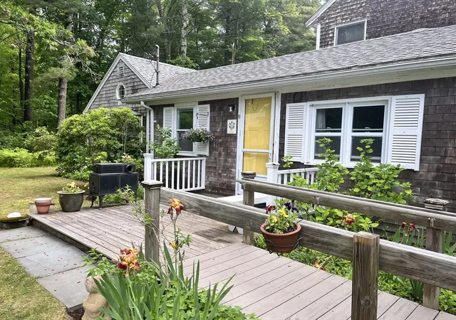 1st image of 11 Bowman Road, Mattapoisett, MA 02739 | MLS# 73534535