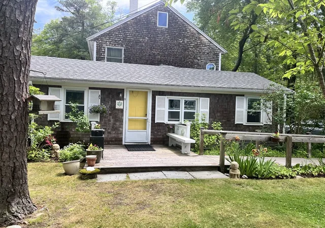 2nd image of 11 Bowman Road, Mattapoisett, MA 02739 | MLS# 73534535