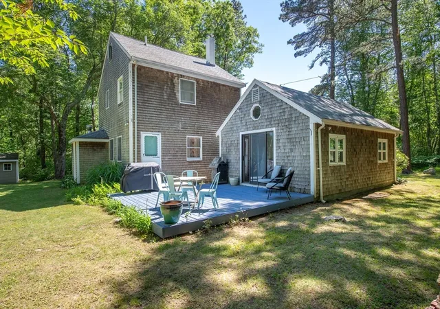 4th image of 11 Bowman Road, Mattapoisett, MA 02739 | MLS# 73534535
