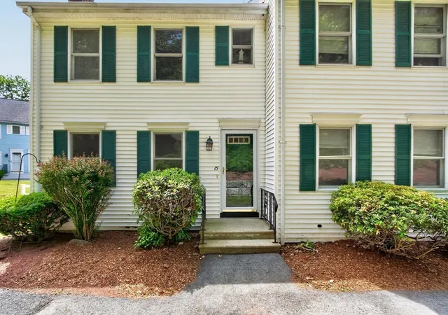 Homes for sale in Gardner, MA | 15 Century Wy, Gardner, MA 01440