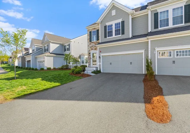 Homes for sale in Hopkinton, MA | 30 Magnolia Dr #30, Hopkinton, MA 01748 | MLS# 73542178