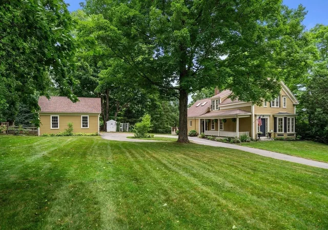2nd image of 31 Broadway, Hanover, MA 02339 | MLS# 73541070