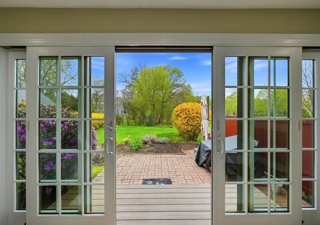 Homes for sale in Lexington, MA | 13 Seaborn Pl, Lexington, MA 02420