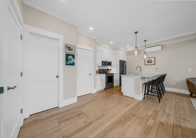 image of 142 Main St #4, Amesbury, MA 01913 | MLS# 73556351