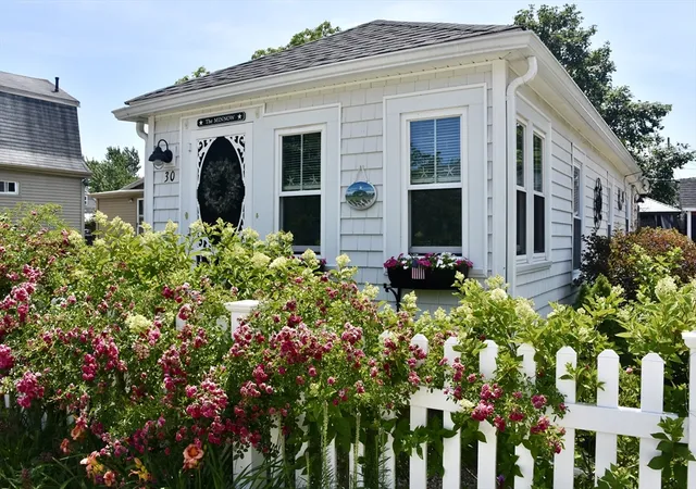2nd image of 30 Thirteenth St, Wareham, MA 02558 | MLS# 73550258