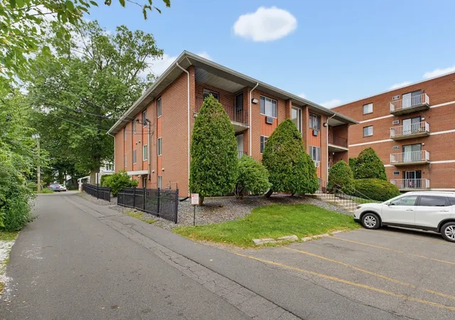 1st image of 139 Pleasant St #C-12, Marlborough, MA 01752 | MLS# 73567255