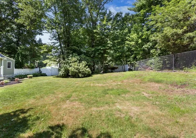 40th image of 314 Pleasant St, Franklin, MA 02038 | MLS# 73548585