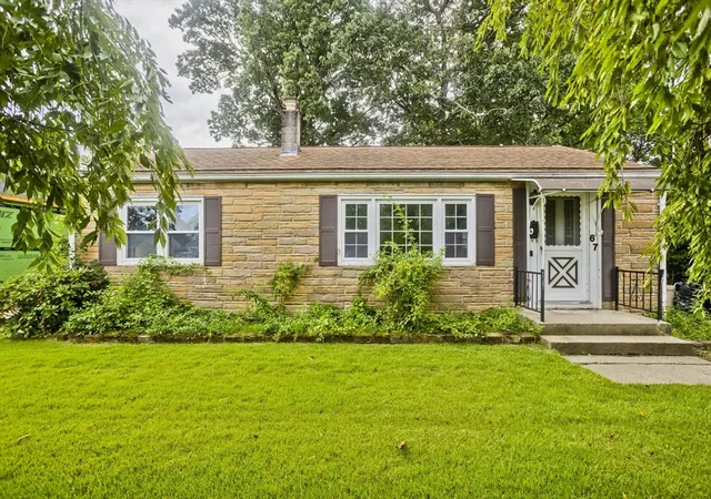 1st image of 67 Warwick Rd, Chicopee, MA 01020 | MLS# 73567548