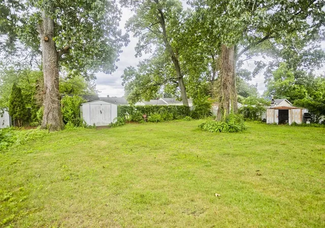 20th image of 67 Warwick Rd, Chicopee, MA 01020 | MLS# 73567548