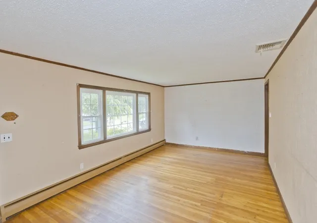 Photo 3 of Sale Pending at 67 Warwick Rd, Chicopee, MA 01020 | MLS# 73567548 | Listing updated on 2026-09-23