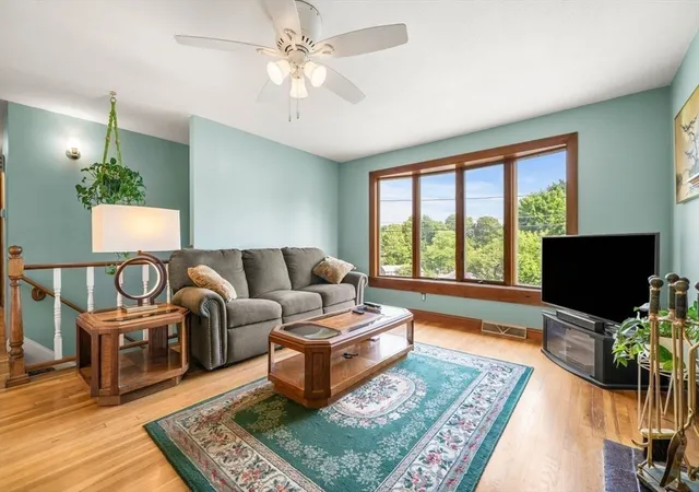 Photo 3 of Sale Pending at 104 Spring View Dr, Lynn, MA 01904 | MLS# 73553067 | Listing updated on 2026-09-23