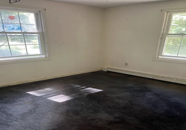 2nd image of 134 Chestnut St, Douglas, MA 01516 | MLS# 73538939
