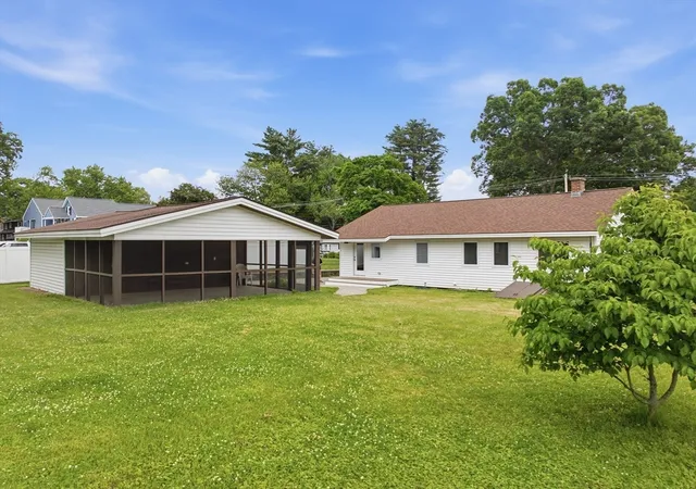 Homes for sale in Hudson, MA | 40 Pine St, Hudson, MA 01749 | MLS# 73536282