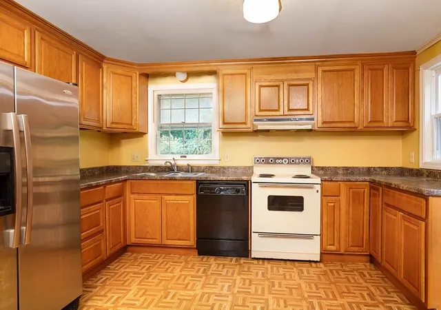 Photo 3 of Sale Pending at 189 Sherbert Rd, Ashburnham, MA 01430 | MLS# 73553190 | Listing updated on 2026-09-07