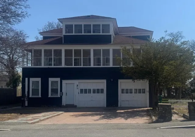 3rd image of 85 Seneca Street, Lowell, MA 01852 | MLS# 73507655