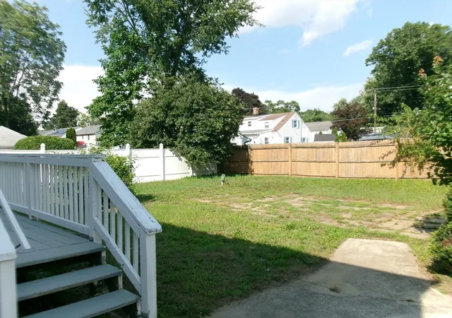 36th image of 71 Eddywood St, Springfield, MA 01118 | MLS# 73563643