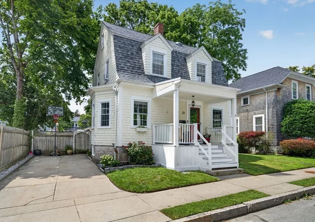 2nd image of 31 Chancery St, New Bedford, MA 02740 | MLS# 73548534