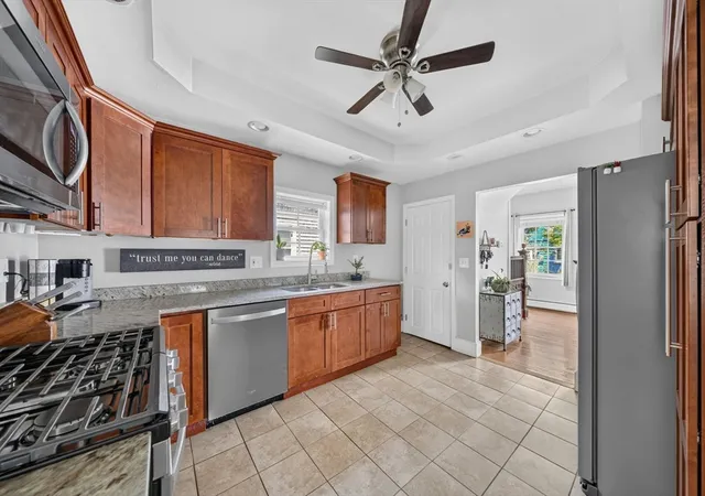 5th image of 31 Chancery St, New Bedford, MA 02740 | MLS# 73548534