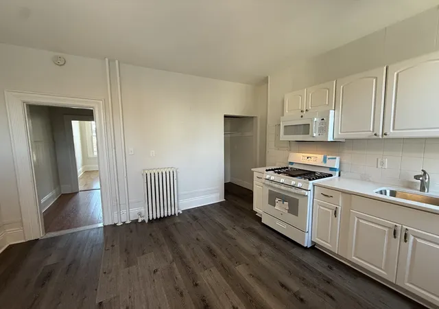 3rd image of 128 Washington Ave, Chelsea, MA 02150 | MLS# 73553518