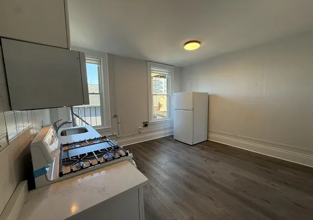 4th image of 128 Washington Ave, Chelsea, MA 02150 | MLS# 73553518