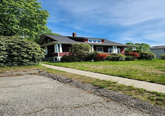 Homes for sale in Dudley, MA | 72 W Main St, Dudley, MA 01571 | MLS# 73527719