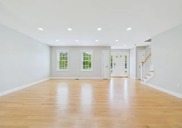5th image of 3 Crystal Spring Rd, Mattapoisett, MA 02739 | MLS# 73527831