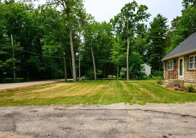 4th image of 544 Spring St, Hanson, MA 02341 | MLS# 73546185