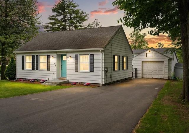 Homes for sale in East Longmeadow, MA | 27 Shaw St, East Longmeadow, MA 01028 | MLS# 73533161