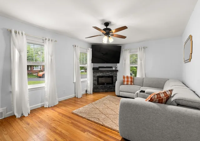Homes for sale in East Longmeadow, MA | 27 Shaw St, East Longmeadow, MA 01028 | MLS# 73533161