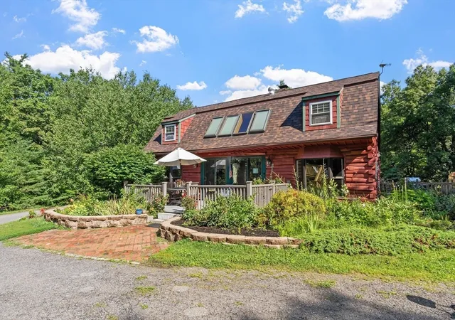 Photo 3 of Single family home for sale at 152 Ellis Rd, Westminster, MA 01473 | MLS# 73561719 | Listing updated on 2026-09-14