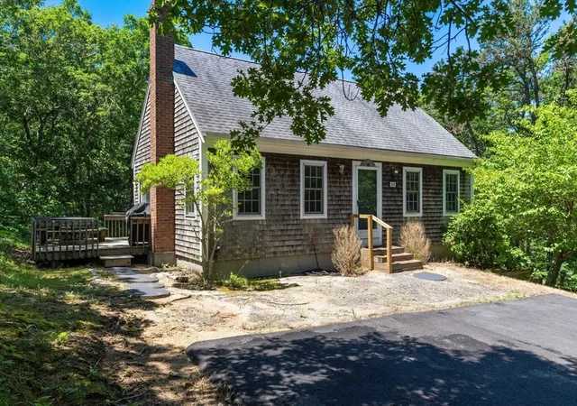 Homes for sale in Wellfleet, MA | 3098 State Hwy Route 6, Wellfleet, MA 02667 | MLS# 73542201