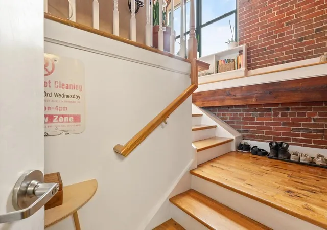 5th image of 49 Munroe St, Lynn, MA 01901