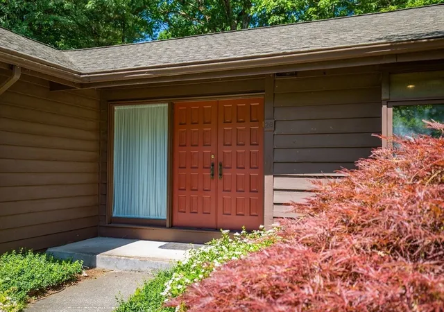Homes for sale in Longmeadow, MA | 26 Brooks Road, Longmeadow, MA 01106 | MLS# 73532658