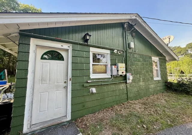 4th image of 209 Carl Ave, Brockton, MA 02302 | MLS# 73533313