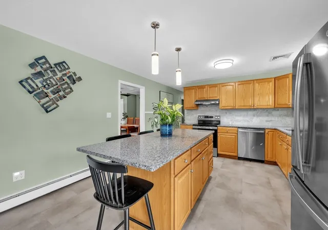 Homes for sale in Grafton, MA | 7 Follette St, Grafton, MA 01519 | MLS# 73528868