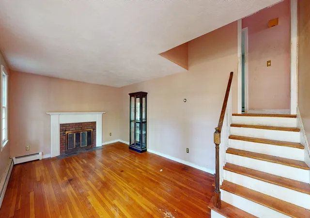 3rd image of 85 Fox Hill Dr, Bridgewater, MA 02324 | MLS# 73529134